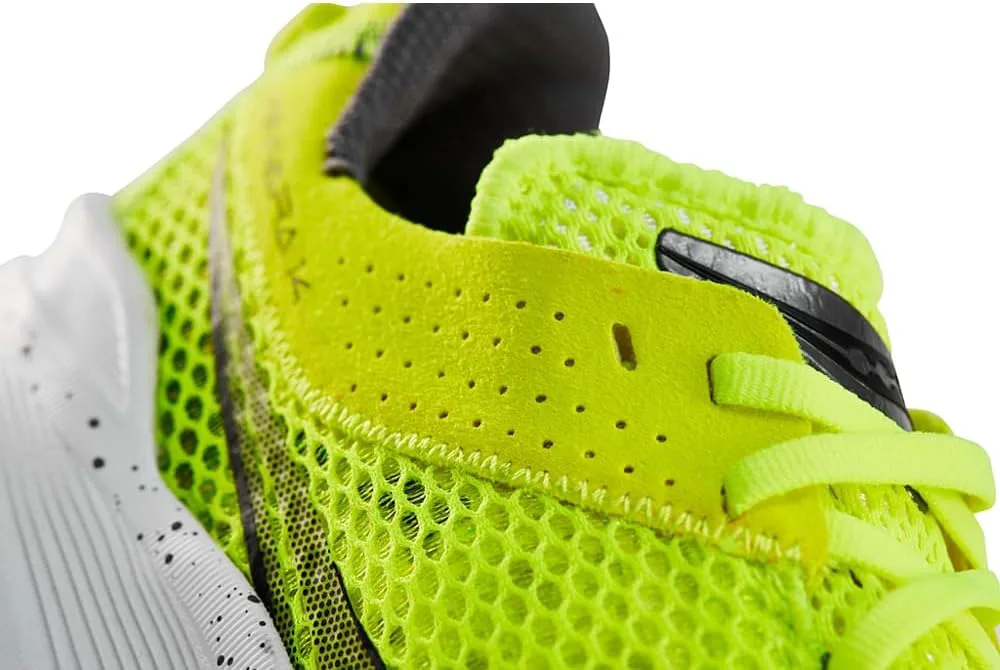 Мужские кроссовки Saucony Kinvara 14, черный
Мужские кроссовки Saucony Kinvara 14, черный