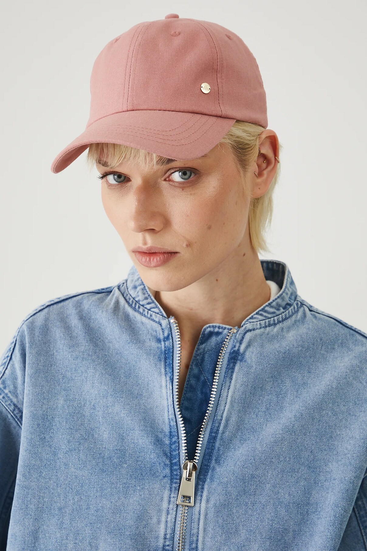 Бейсболка из льна Medicine, розовый
Бейсболка из льна Medicine, розовый