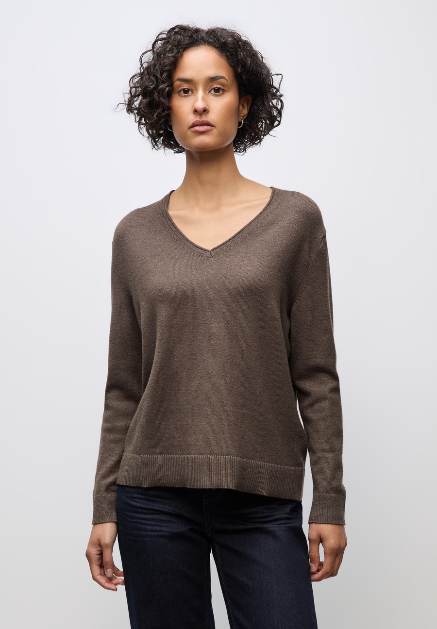 Джемпер Street One KUSCHELIGER V-NECK PULLOVER, Braun/Brown
Джемпер Street One KUSCHELIGER V-NECK PULLOVER, Braun/Brown