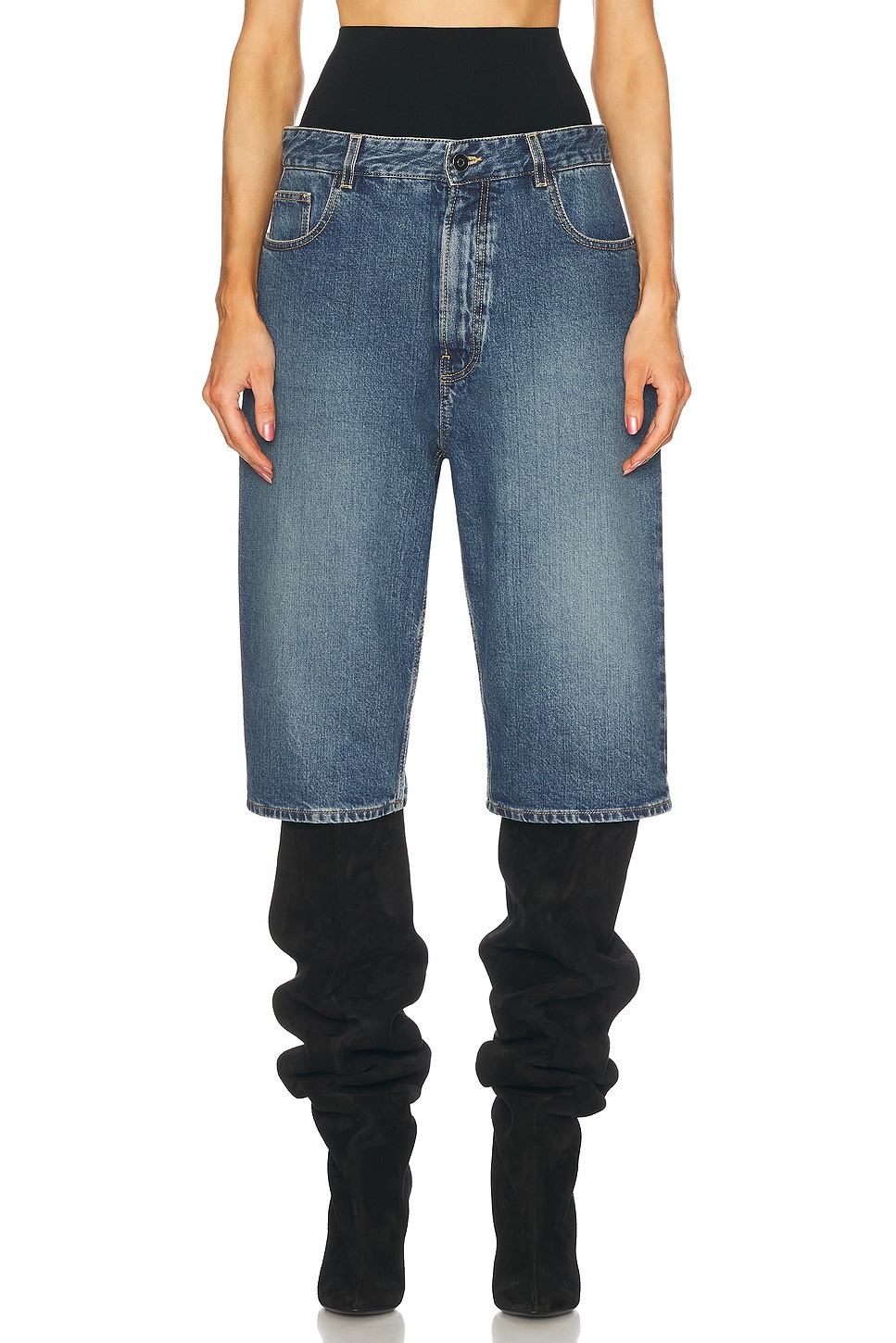 Шорты женские ALAÏA, цвет Blue Vintage
Шорты женские ALAÏA, цвет Blue Vintage