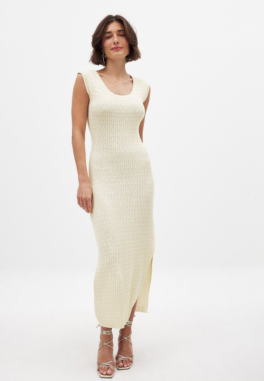 Платье NA-KD Maxi dress, Offwhite/White
Платье NA-KD Maxi dress, Offwhite/White