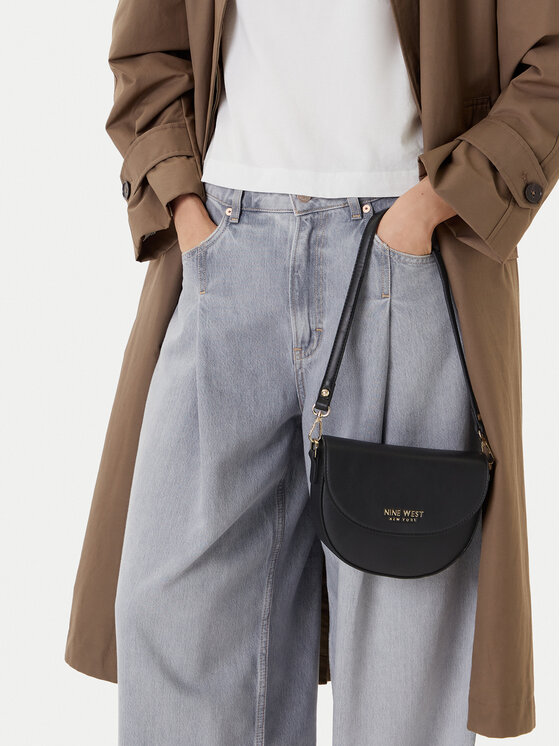 Сумка CEO-ZOE-S23806 Nine West, черный
Сумка CEO-ZOE-S23806 Nine West, черный