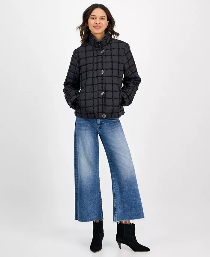 Женское короткое пальто в стиле пэчворк с узором "оконное стекло" из букле Cece, черный
Женское короткое пальто в стиле пэчворк с узором "оконное стекло" из букле Cece, черный