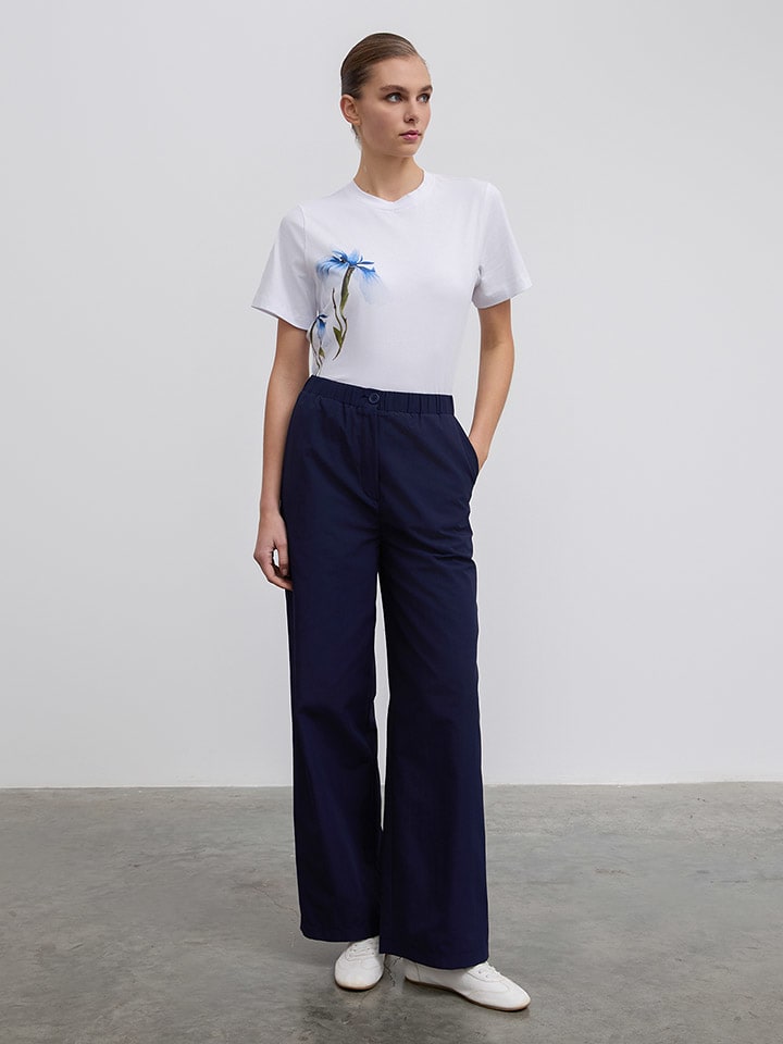 Тканевые брюки BGN, темно-синий
Тканевые брюки BGN, темно-синий