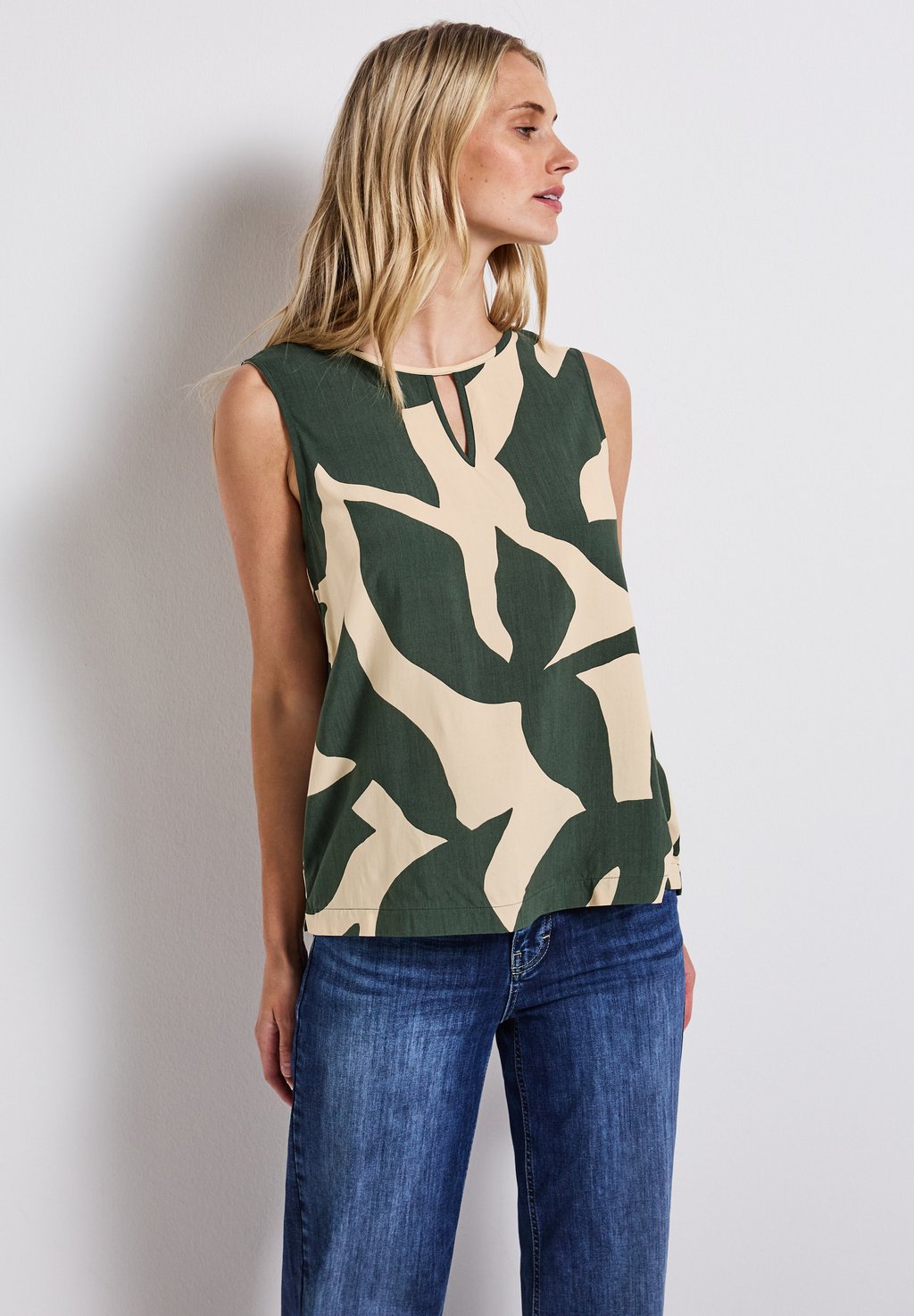 Топ GEMUSTERTES - Blouse Street One, цвет Grün
Топ GEMUSTERTES - Blouse Street One, цвет Grün