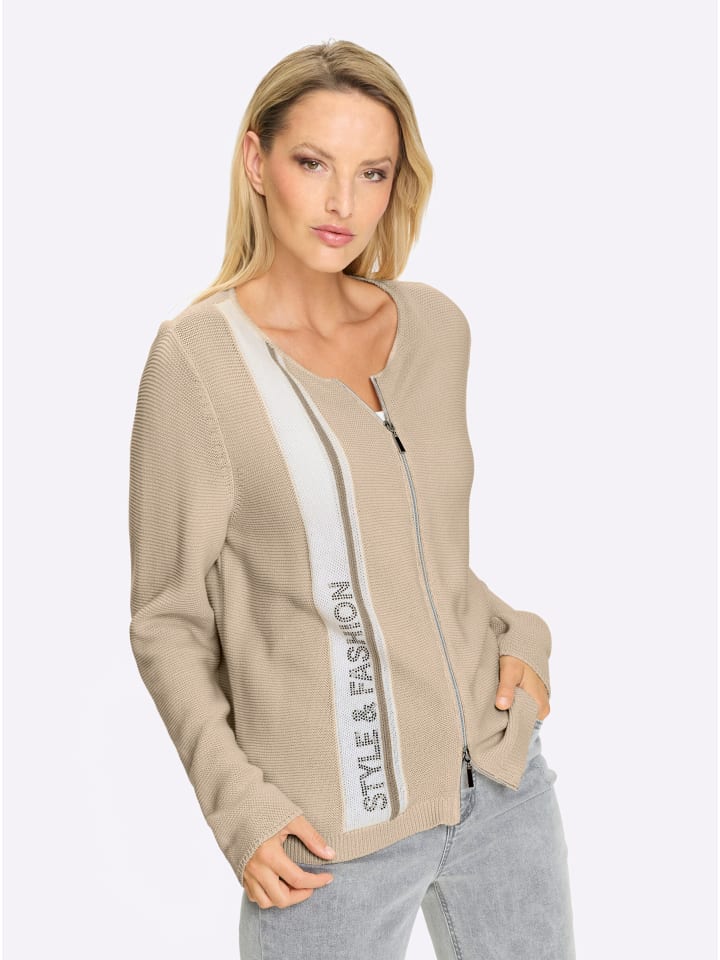 Кардиган в песочно-бежевом узоре Heine
Кардиган в песочно-бежевом узоре Heine