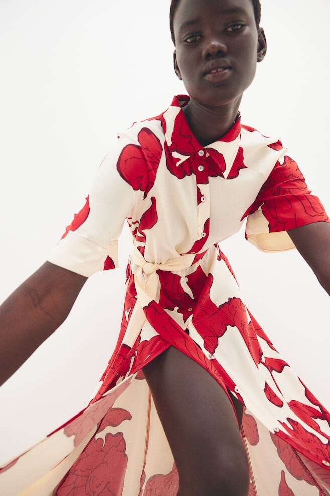 Платье блузка с поясом H&M, бежевый
Платье блузка с поясом H&M, бежевый