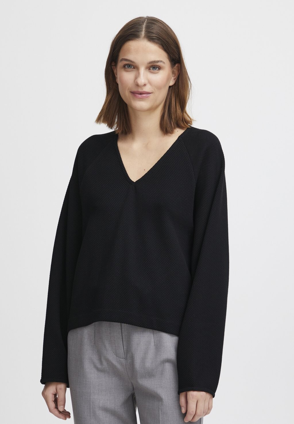 Вязаный свитер ROMO b.young, цвет black
Вязаный свитер ROMO b.young, цвет black