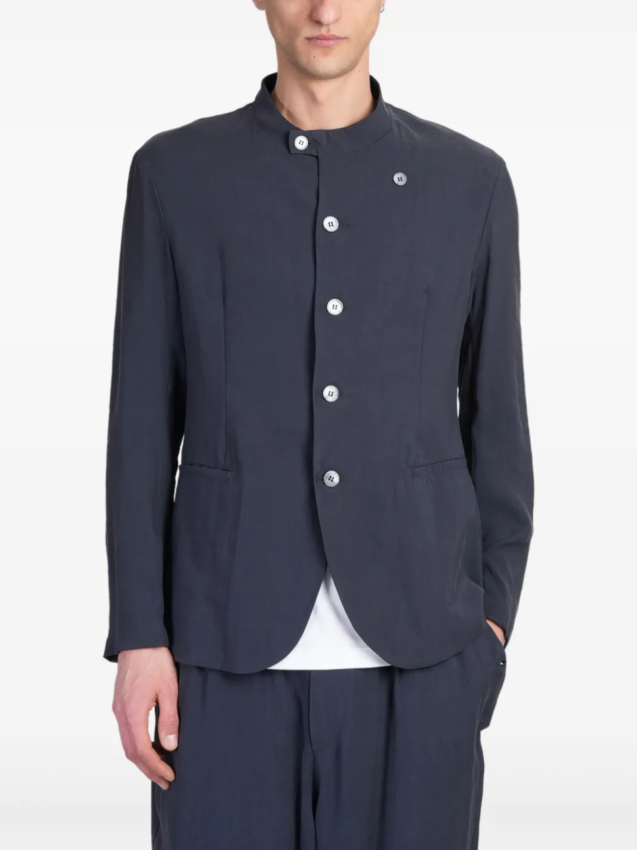 Блейзер без воротника Emporio Armani, синий 
Блейзер без воротника Emporio Armani, синий