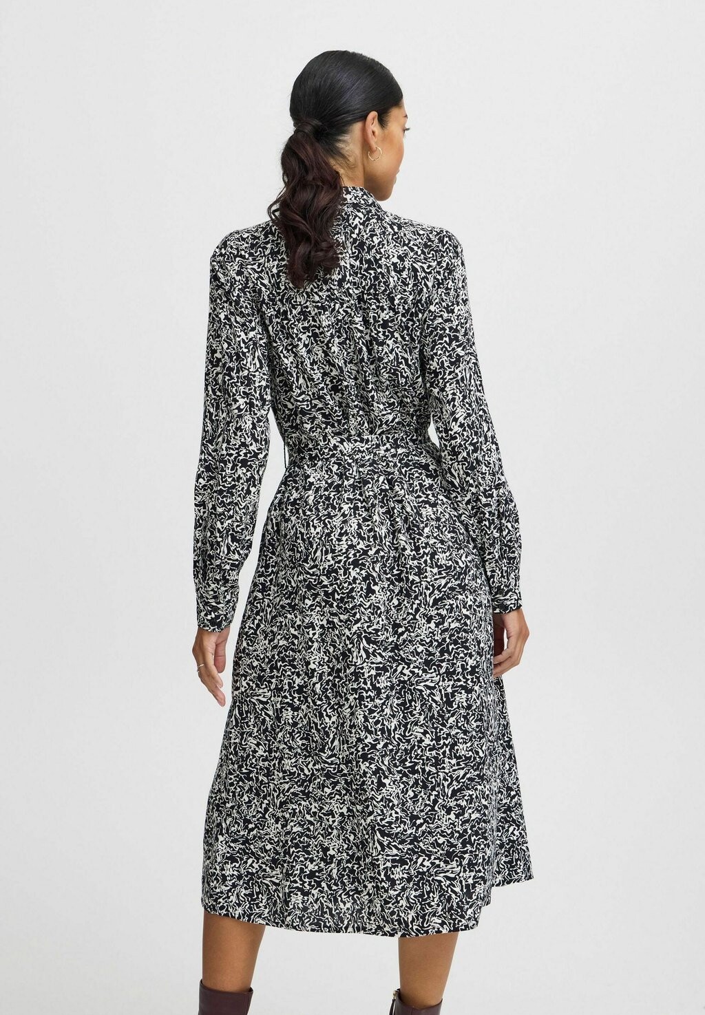 Платье-рубашка b.young, черный
Платье-рубашка b.young, черный