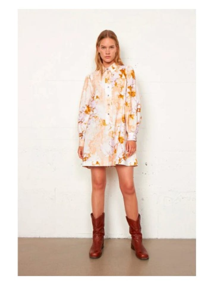 Платье до колена SECOND FEMALE, цвет orange/beige
Платье до колена SECOND FEMALE, цвет orange/beige