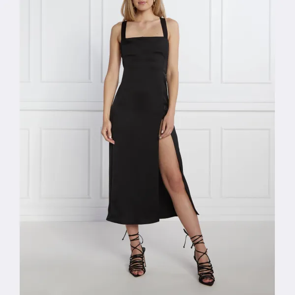 Платье из макадамии Pinko, черный
Платье из макадамии Pinko, черный