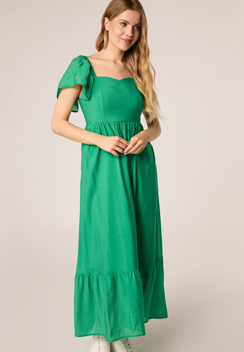 Платье макси QUIOSQUE, зеленый
Платье макси QUIOSQUE, зеленый