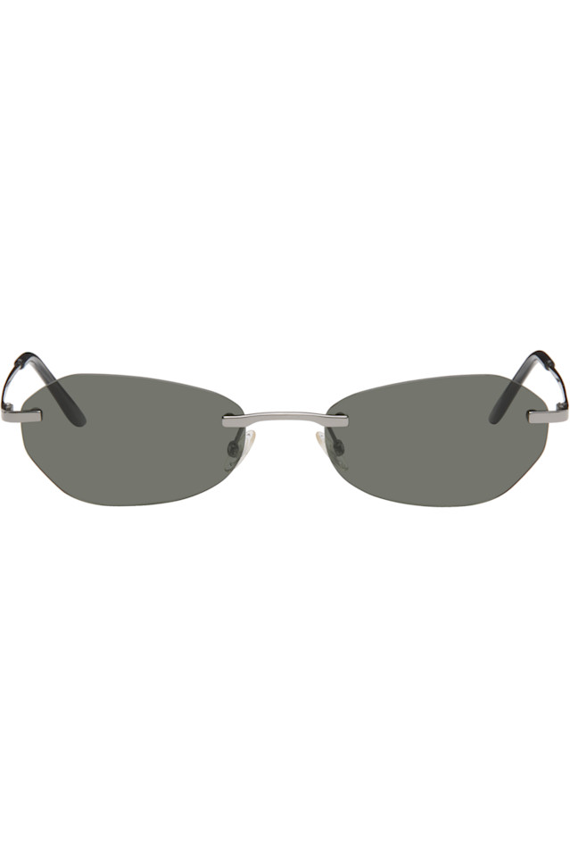 Our Legacy Черные очаровательные солнцезащитные очки
Our Legacy Черные очаровательные солнцезащитные очки