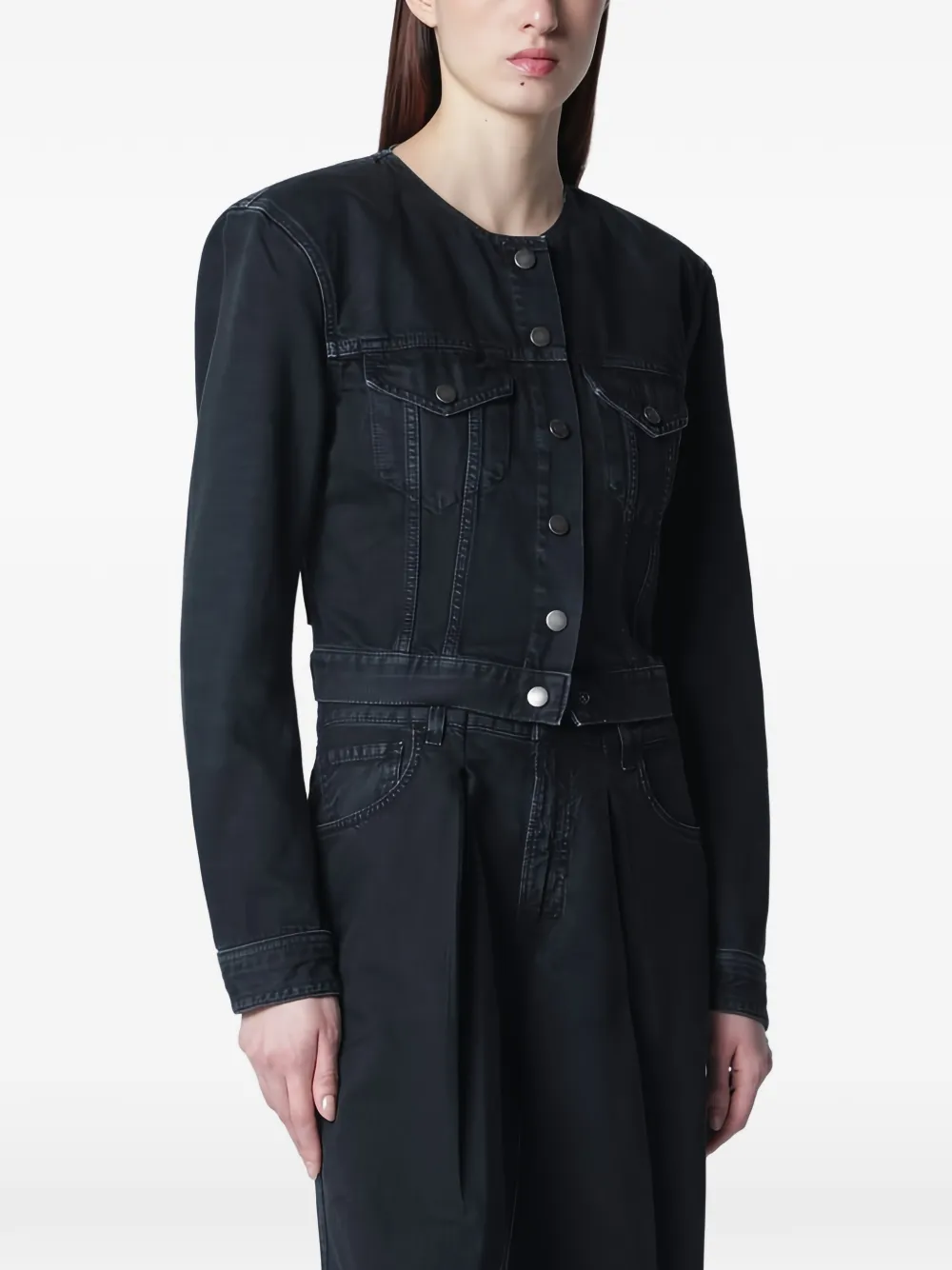 Укороченная куртка Shirley Bull 44 на пуговицах Haikure, серый
Укороченная куртка Shirley Bull 44 на пуговицах Haikure, серый