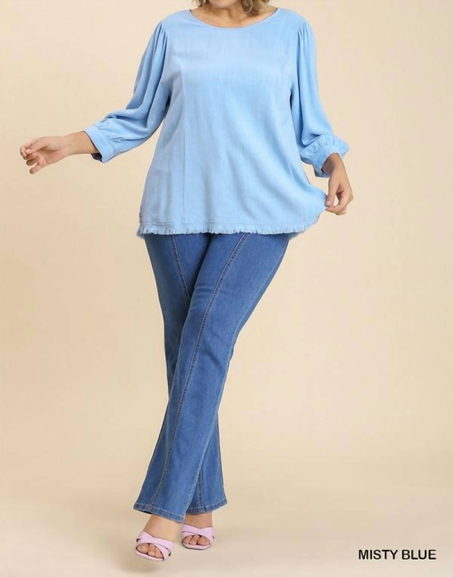 Топ с анималистичным принтом, вырезом на спине и бахромой по подолу, цвет Misty Blue umgee
Топ с анималистичным принтом, вырезом на спине и бахромой по подолу, цвет Misty Blue umgee