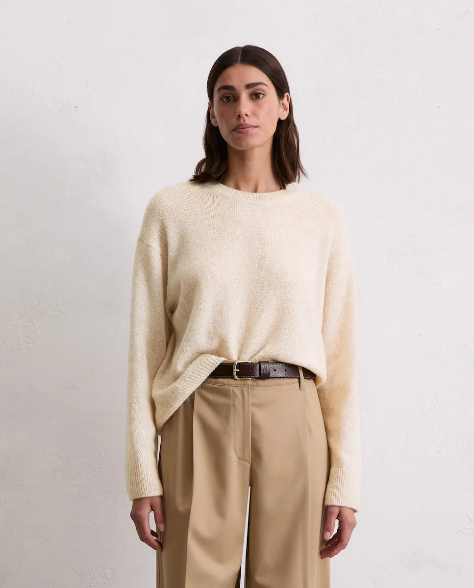 Женский свободный вязаный джемпер из мягкой смеси овечьей шерсти MARC O'POLO, бежевый
Женский свободный вязаный джемпер из мягкой смеси овечьей шерсти MARC O'POLO, бежевый