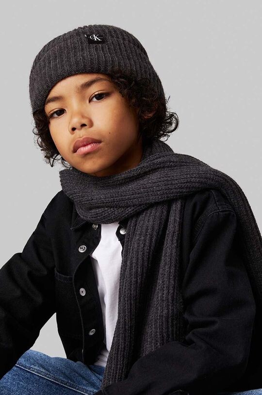Детская шапка и шарф Calvin Klein Jeans, черный
Детская шапка и шарф Calvin Klein Jeans, черный