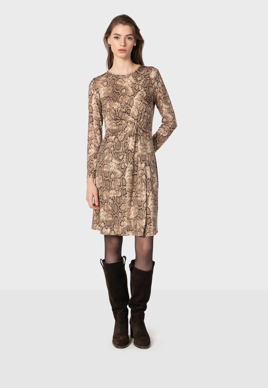 Платье NAULOVER Jersey dress, Beige
Платье NAULOVER Jersey dress, Beige