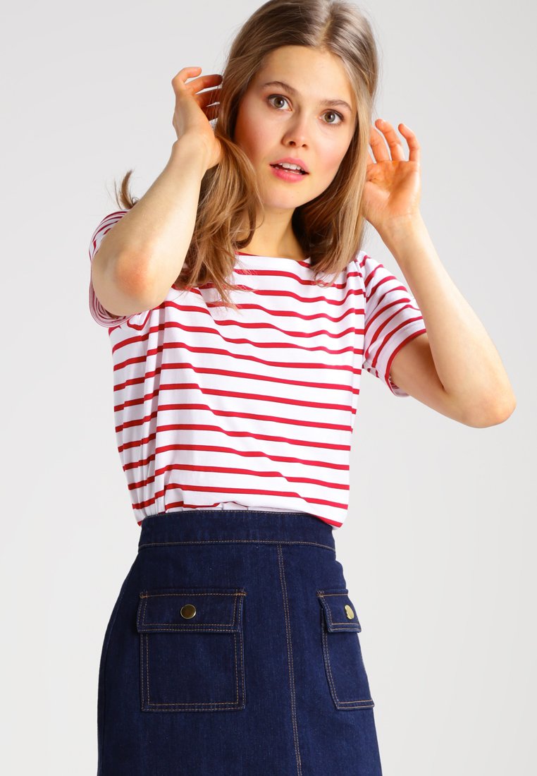 Футболка с принтом MARINIÈRE Armor lux, красный
Футболка с принтом MARINIÈRE Armor lux, красный