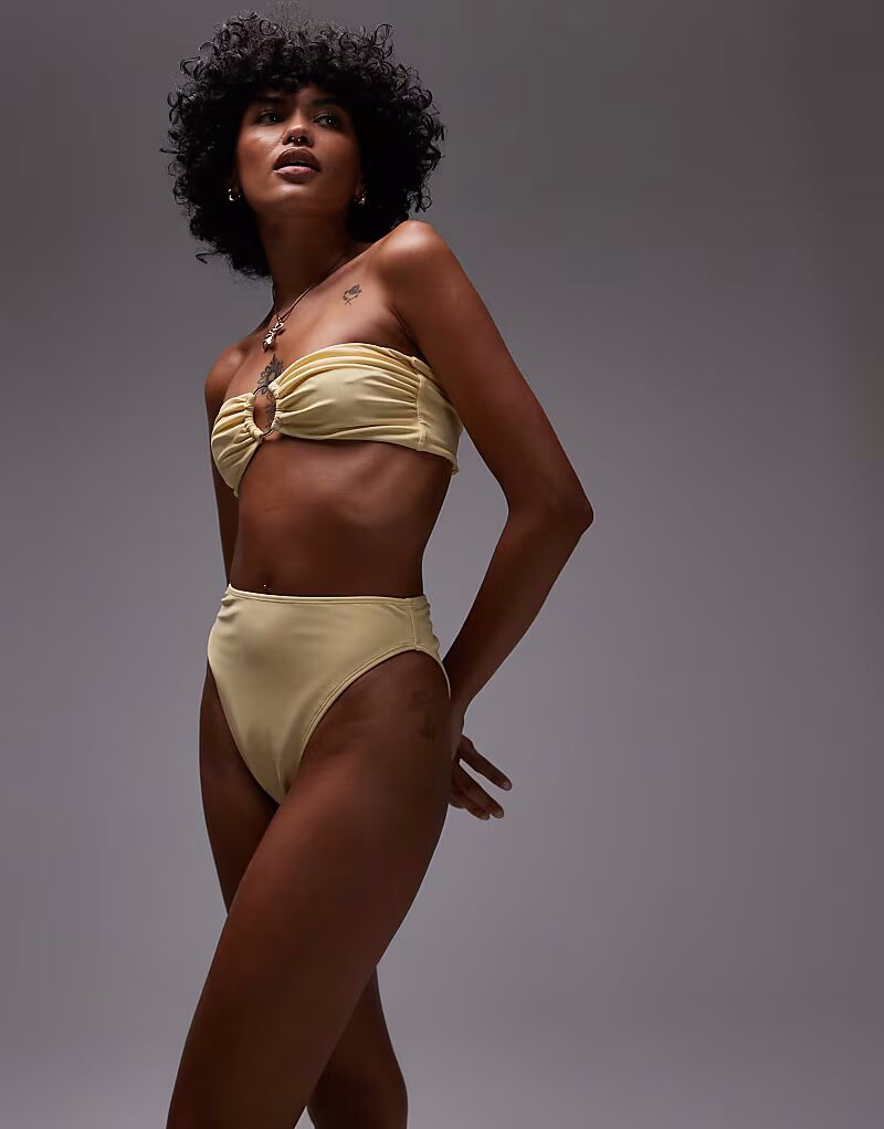 Плавки-бикини Topshop Thailand с высокой талией в цвете пахты
Плавки-бикини Topshop Thailand с высокой талией в цвете пахты