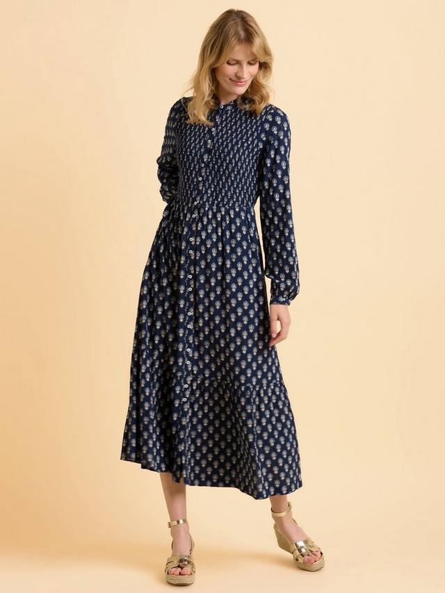 Платье-рубашка Lark Abstract Pattern с рукавом три четверти и воротником миди Brakeburn
Платье-рубашка Lark Abstract Pattern с рукавом три четверти и воротником миди Brakeburn