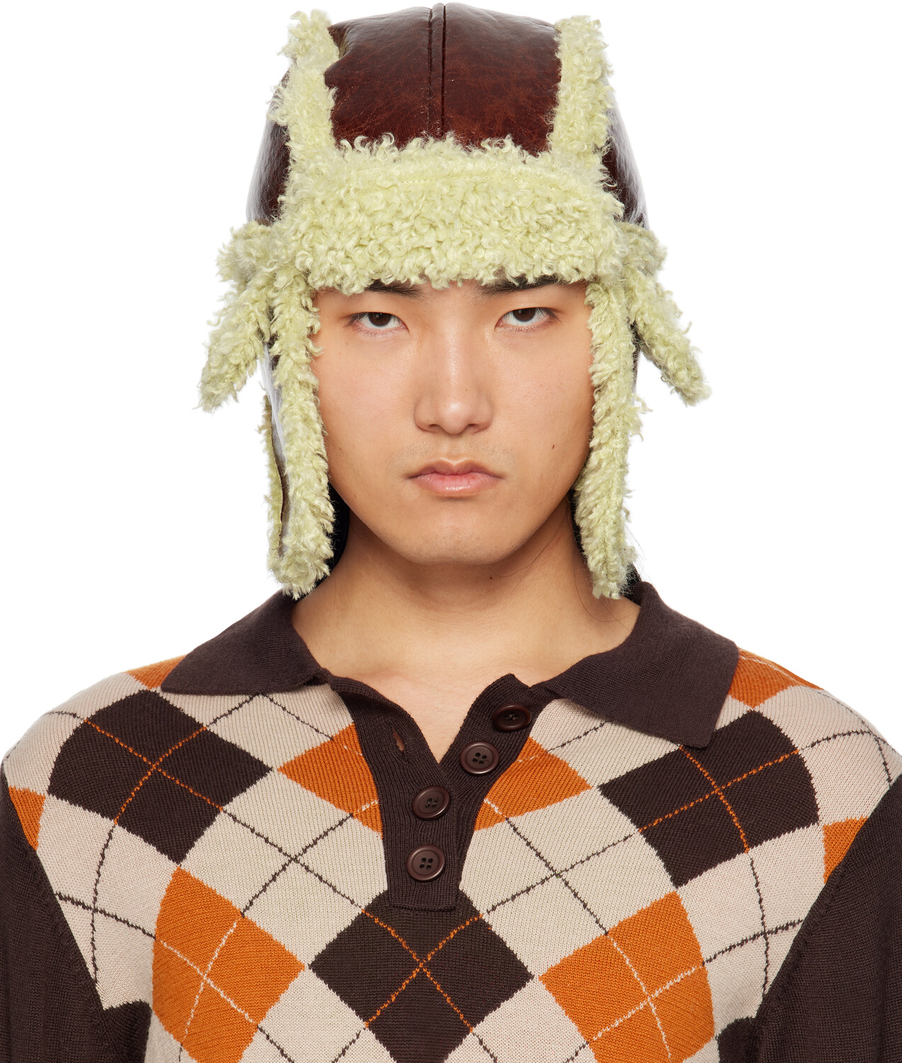 Эксклюзивная коричневая шапка-авиатор из искусственной кожи от SSENSE Anna Sui
Эксклюзивная коричневая шапка-авиатор из искусственной кожи от SSENSE Anna Sui