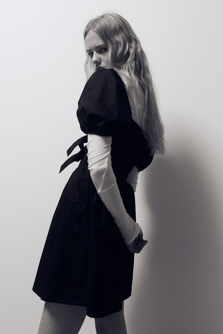 Платье с пышными рукавами и бантом H&M, черный
Платье с пышными рукавами и бантом H&M, черный