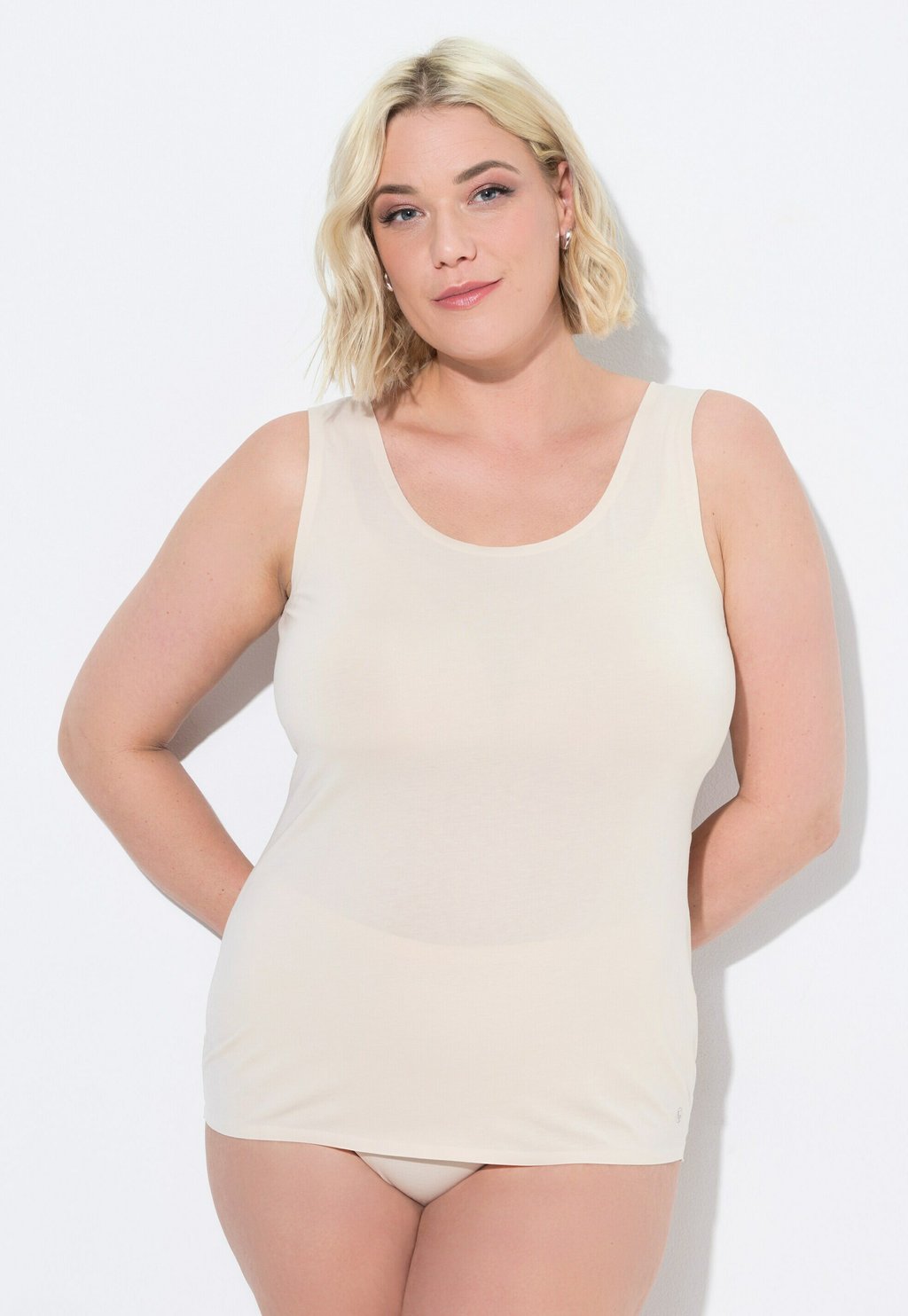 Нижняя рубашка BONDED TANK Ulla Popken, бежевый
Нижняя рубашка BONDED TANK Ulla Popken, бежевый