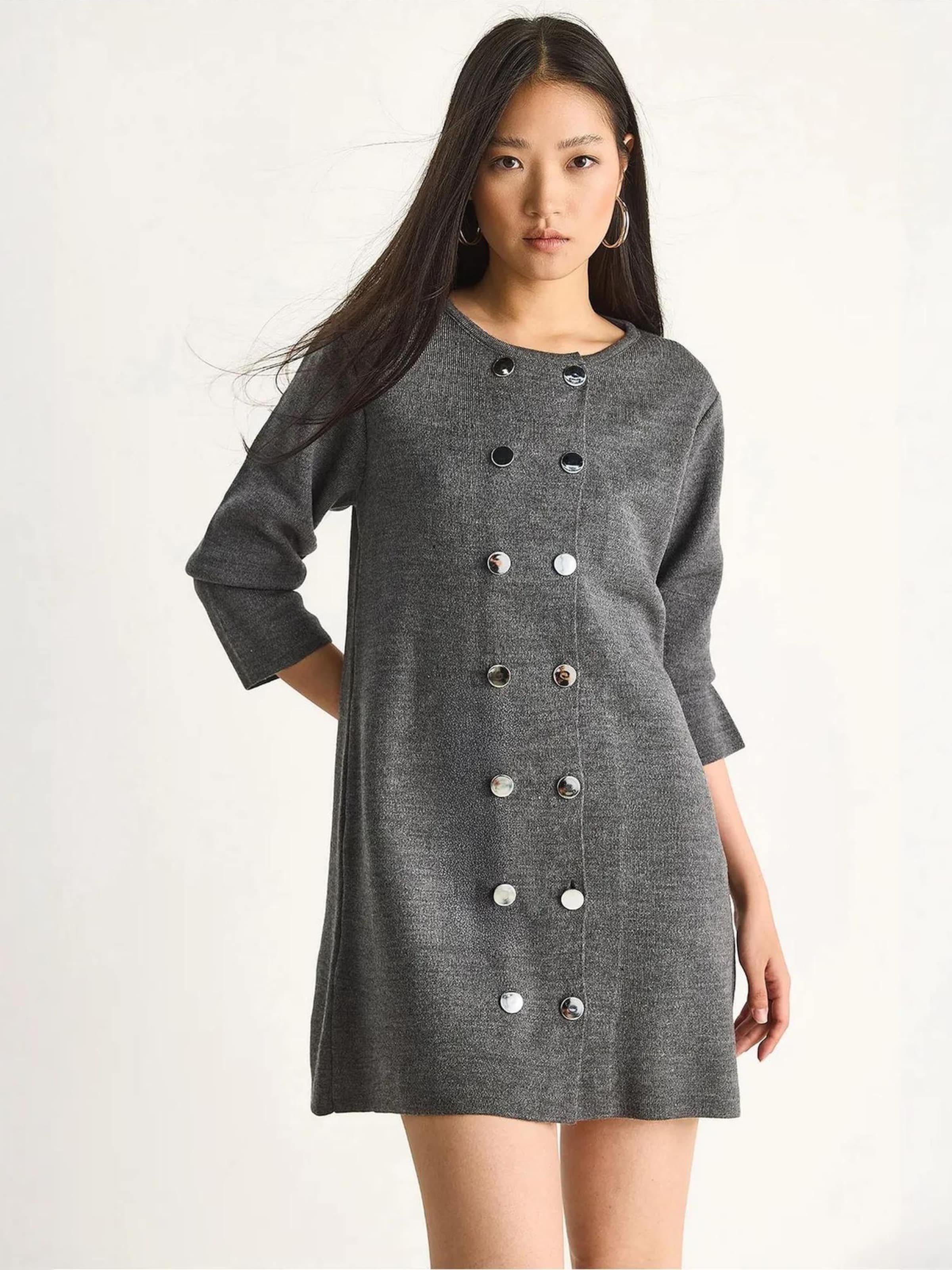 Bianco Lucci Вязаное платье в сером цвете
Bianco Lucci Вязаное платье в сером цвете