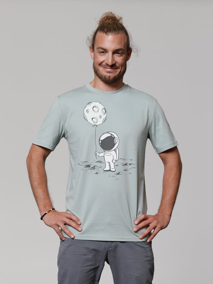 Футболка Маленький астронавт с воздушным шаром из алоэ wat Apparel
Футболка Маленький астронавт с воздушным шаром из алоэ wat Apparel