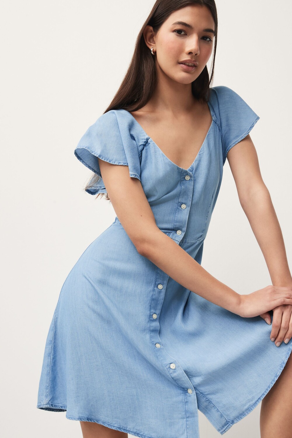 Джинсовое мини-платье с волокном Tencel Next, белый
Джинсовое мини-платье с волокном Tencel Next, белый