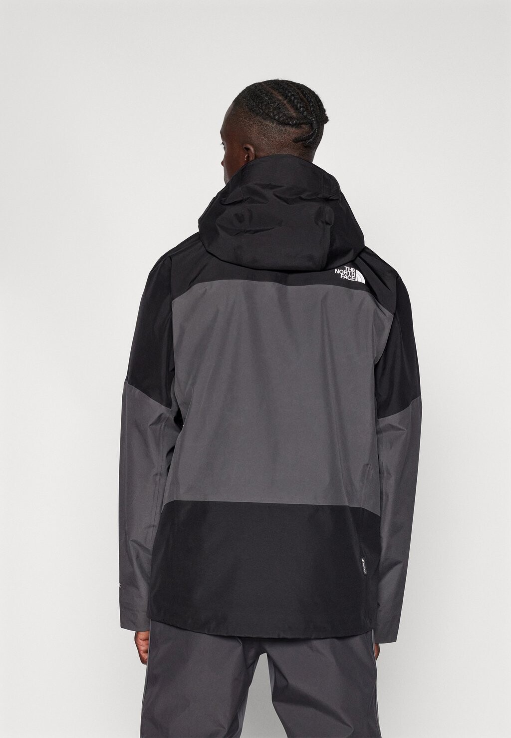 Куртка из хардшелла JAZZI 3L GORE TEX JACKET The North Face, антрацит
Куртка из хардшелла JAZZI 3L GORE TEX JACKET The North Face, антрацит