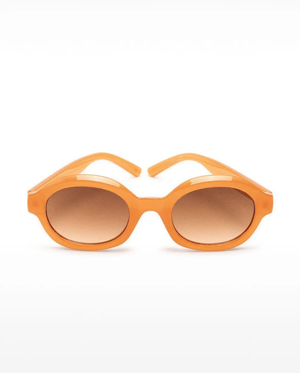 Женские солнцезащитные очки с защитой от ультрафиолета и овальной формой в оранжевом цвете Parfois, оранжевый
Женские солнцезащитные очки с защитой от ультрафиолета и овальной формой в оранжевом цвете Parfois, оранжевый