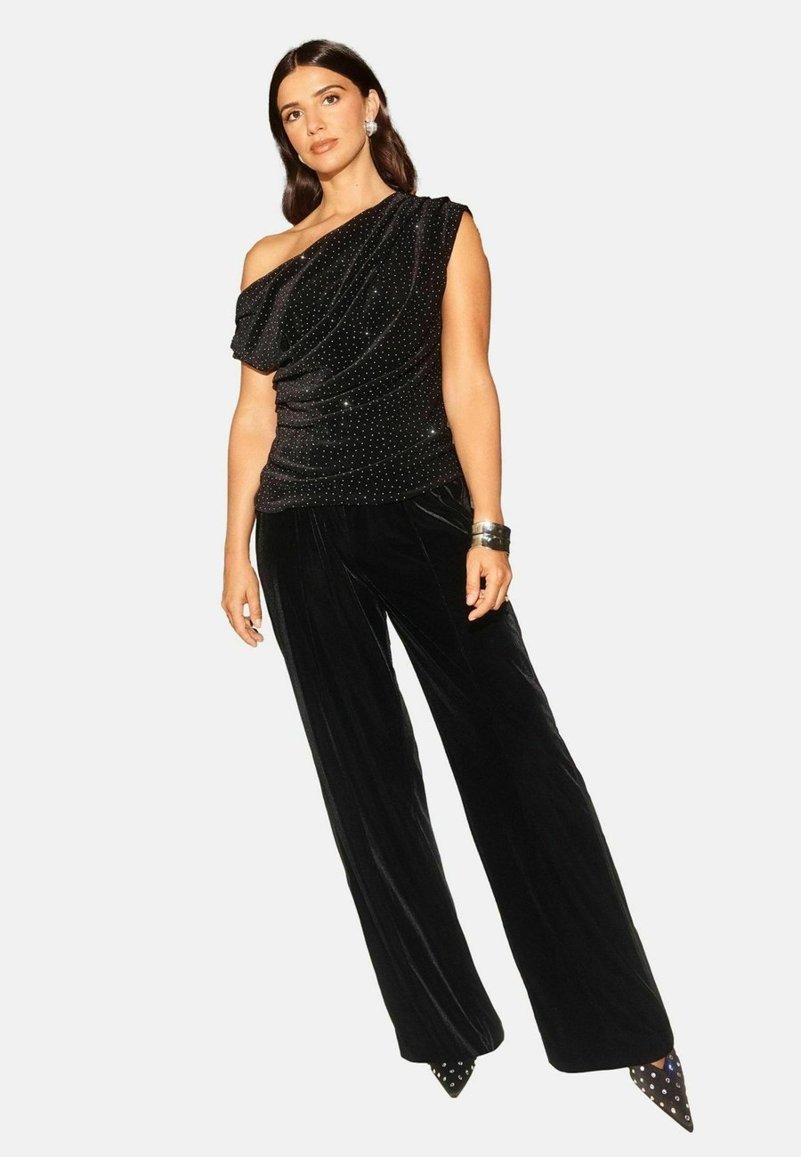 Блуза Friends Like These REGULAR FIT OFF THE SHOULDER , Black Hotfix/Mottled Black
Блуза Friends Like These REGULAR FIT OFF THE SHOULDER , Black Hotfix/Mottled Black