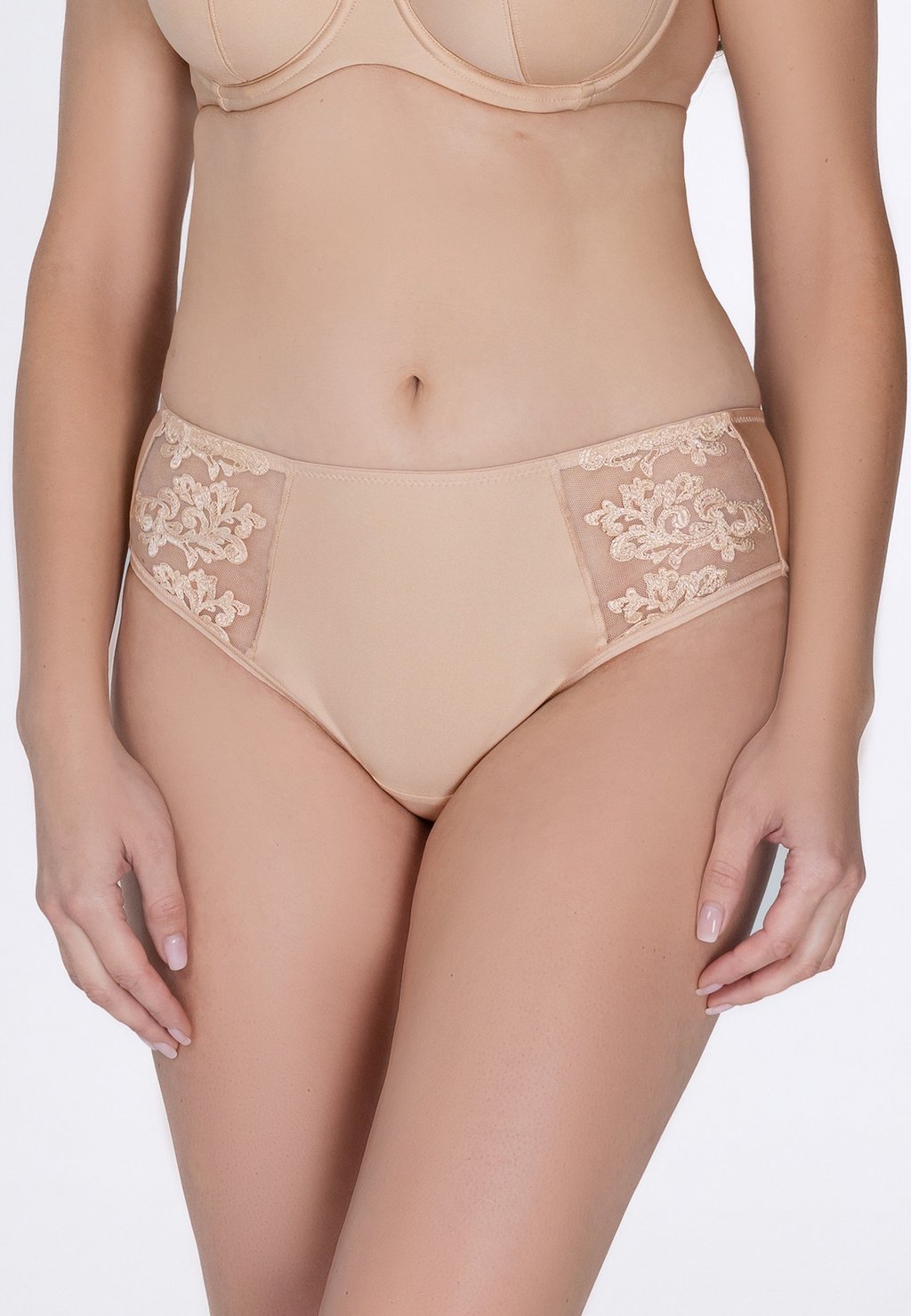 Трусы GRACE ROSME, бежевый
Трусы GRACE ROSME, бежевый