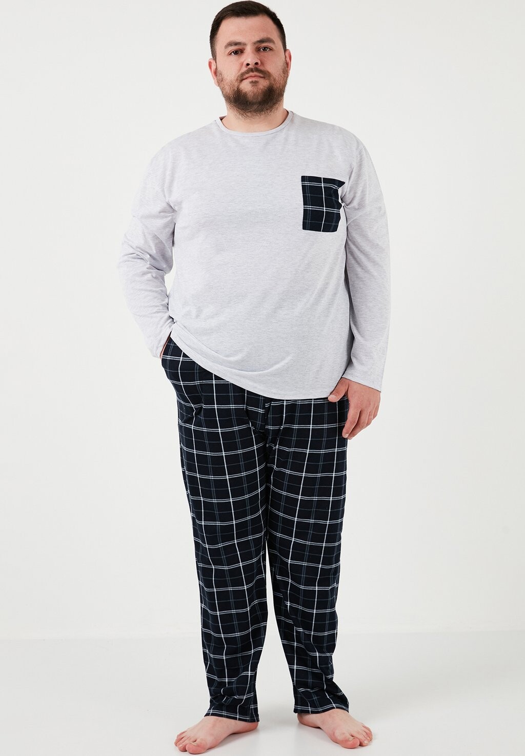 Пижамный комплект PLUS SIZE SET Buratti, светло-серый
Пижамный комплект PLUS SIZE SET Buratti, светло-серый