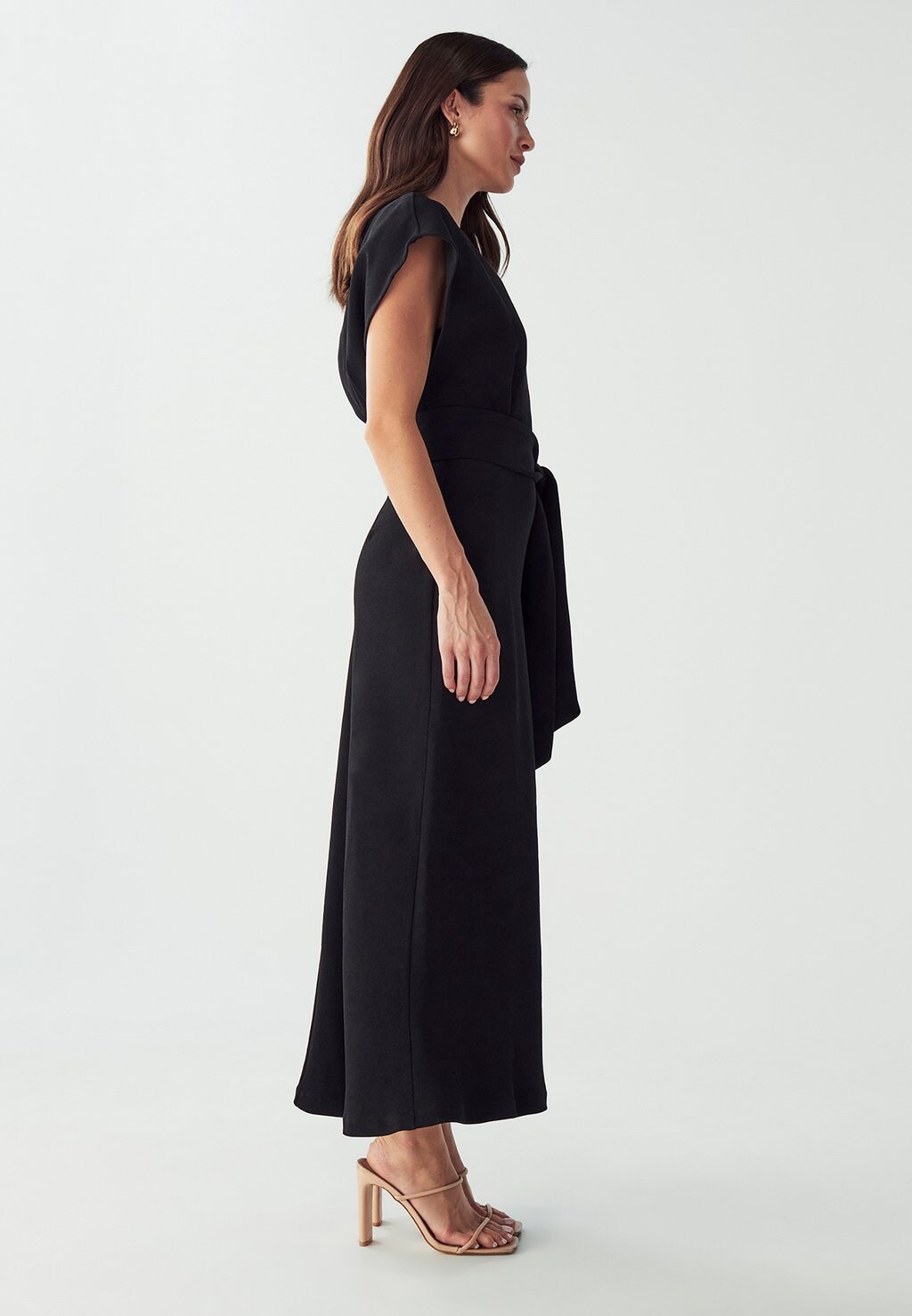 Повседневное платье ANDI MIDI WILLA, черный
Повседневное платье ANDI MIDI WILLA, черный