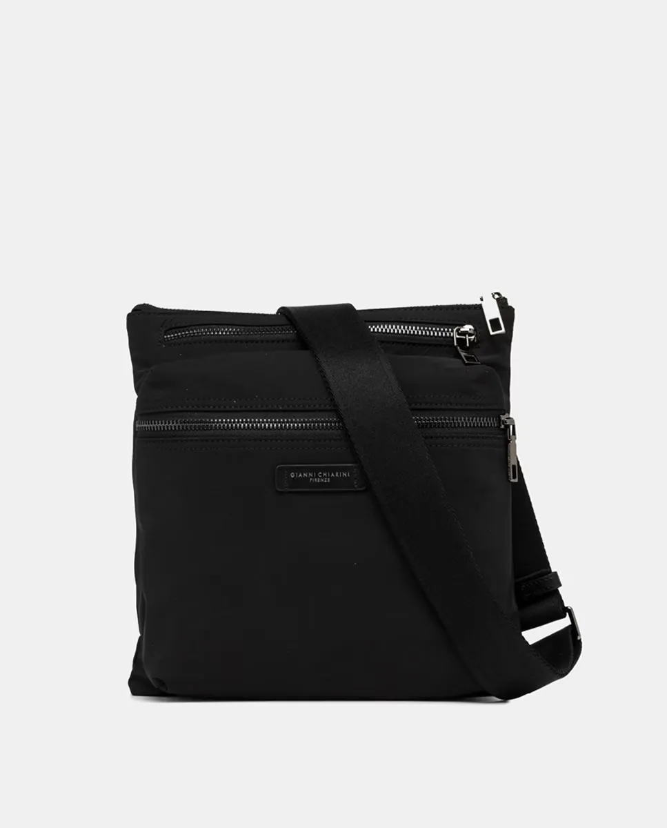 Практичная сумка-багет Oslo от Gianni Chiarini выполнена из нейлона с кожаными деталями в тон, черный
Практичная сумка-багет Oslo от Gianni Chiarini выполнена из нейлона с кожаными деталями в тон, черный