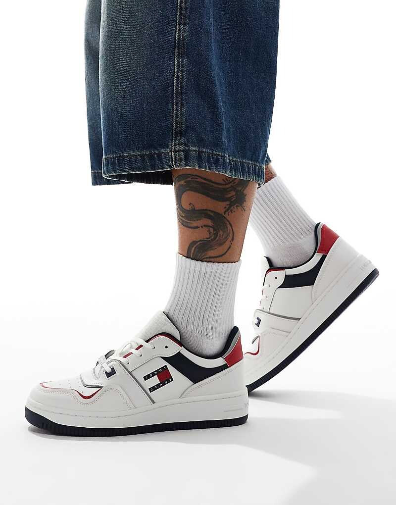 Бело-красно-темно-синие кроссовки с корзинкой в стиле ретро Tommy Jeans, Красный, Бело-красно-темно-синие кроссовки с корзинкой в стиле ретро Tommy Jeans
Бело-красно-темно-синие кроссовки с корзинкой в стиле ретро Tommy Jeans, Красный, Бело-красно-темно-синие кроссовки с корзинкой в стиле ретро Tommy Jeans