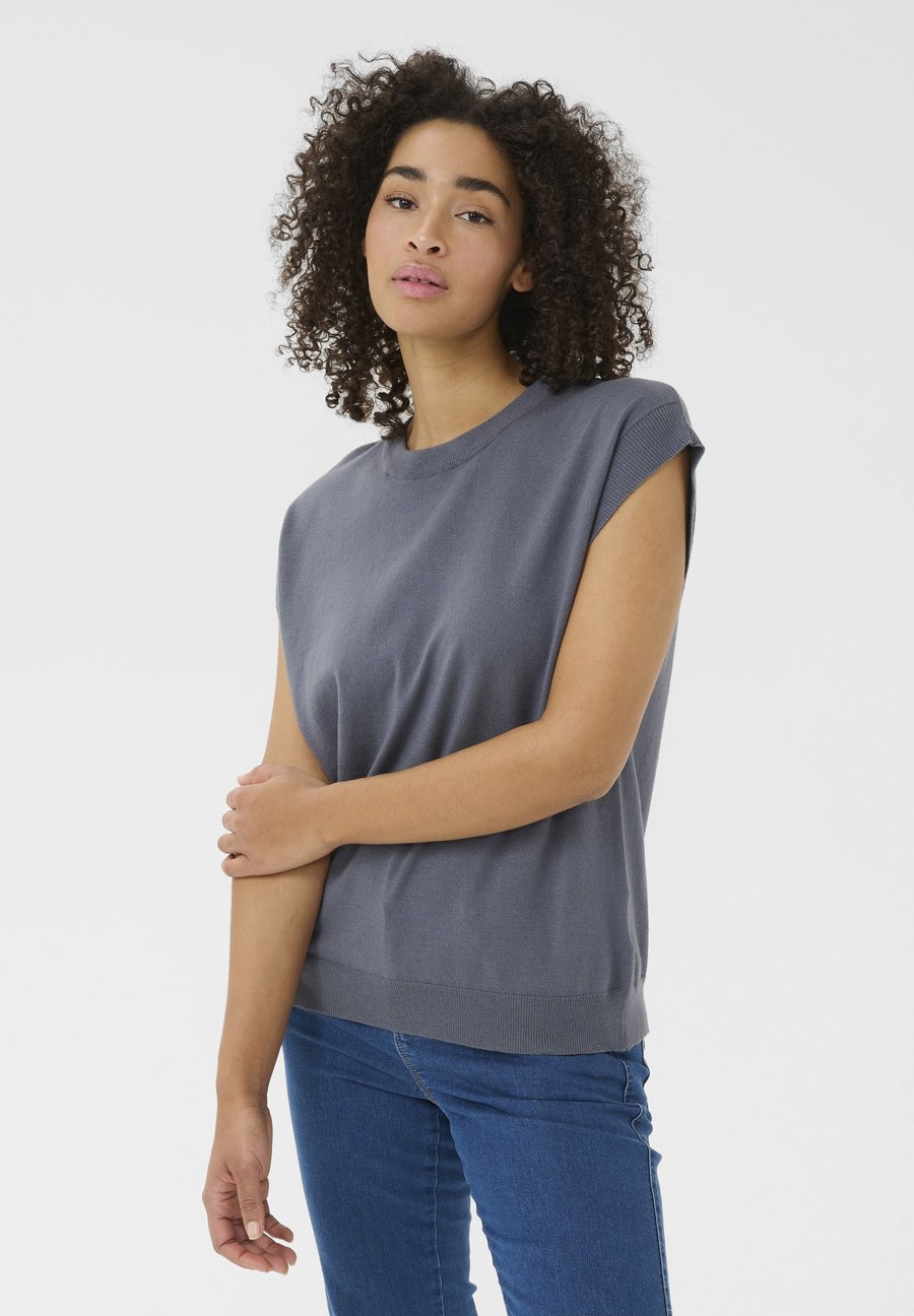 Футболка Kaffe Basic T-shirt, Turbulence/Grey, Серый, Футболка Kaffe Basic T-shirt, Turbulence/Grey
Футболка Kaffe Basic T-shirt, Turbulence/Grey, Серый, Футболка Kaffe Basic T-shirt, Turbulence/Grey