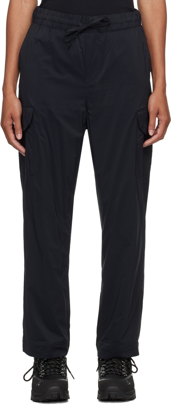 Брюки Касло Canada Goose
Брюки Касло Canada Goose