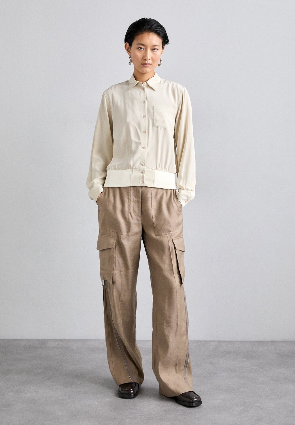 Брюки-карго PANT Helmut Lang, бежевый
Брюки-карго PANT Helmut Lang, бежевый