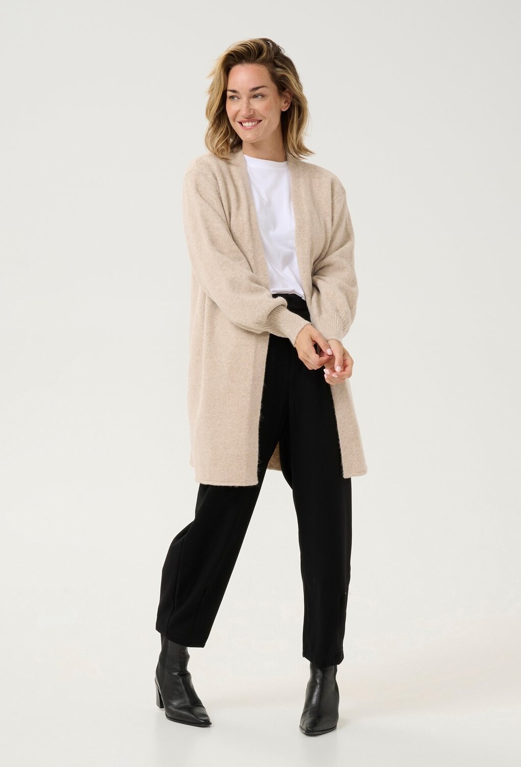 Кардиган CASUAL FIT Kaffe, серый
Кардиган CASUAL FIT Kaffe, серый