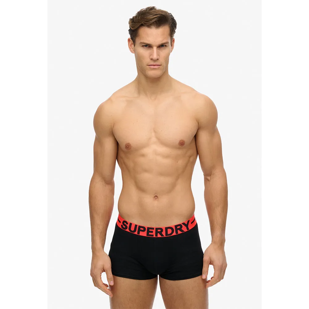 Боксеры 3 шт Superdry M3110450B Trunk, черный
Боксеры 3 шт Superdry M3110450B Trunk, черный