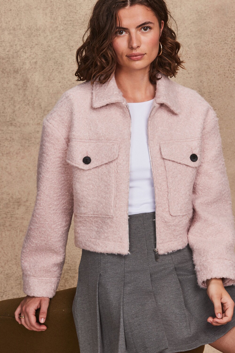 Укороченный жакет свободного кроя из ткани букле Next, розовый
Укороченный жакет свободного кроя из ткани букле Next, розовый