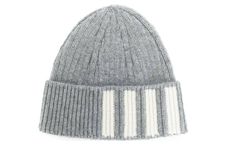 Вязаная шапка с 4 полосами THOM BROWNE, серый
Вязаная шапка с 4 полосами THOM BROWNE, серый