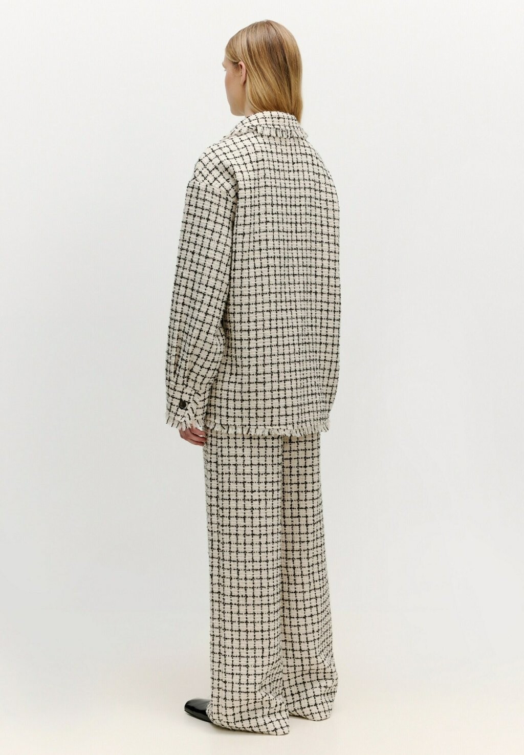 Короткое пальто DELA EDITED, белый 
Короткое пальто DELA EDITED, белый