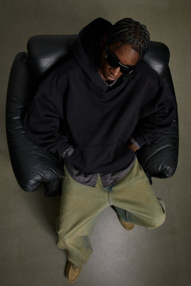 Толстовка с капюшоном свободного кроя H&M, черный
Толстовка с капюшоном свободного кроя H&M, черный