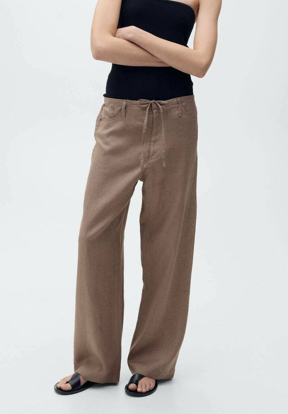 Брюки VERMUT Mango, коричневый
Брюки VERMUT Mango, коричневый